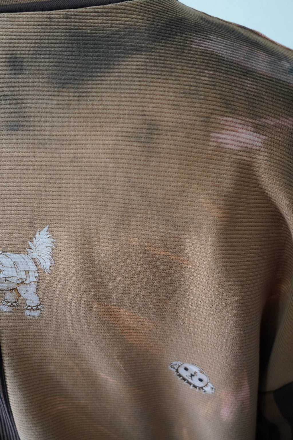 T-shirt Castaneda