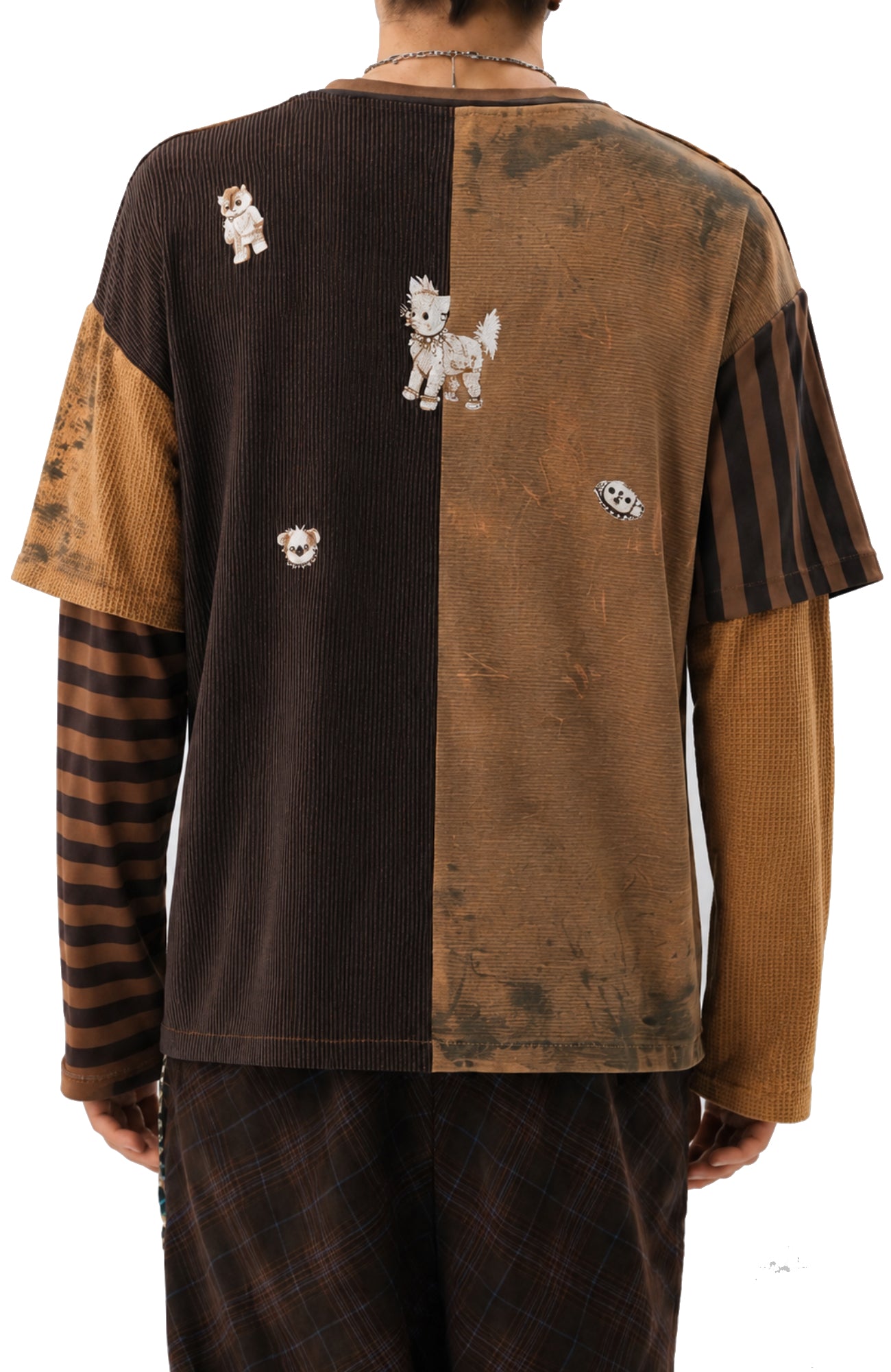 T-shirt Castaneda