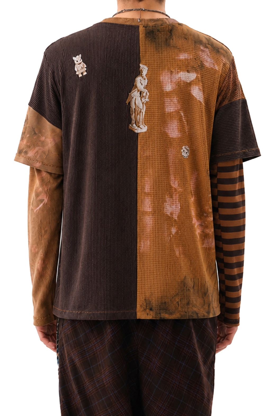T-shirt Castaneda